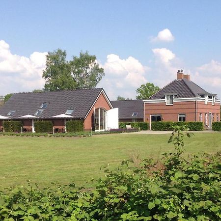 B&B De Veluwe Hoeve 어비크 외부 사진