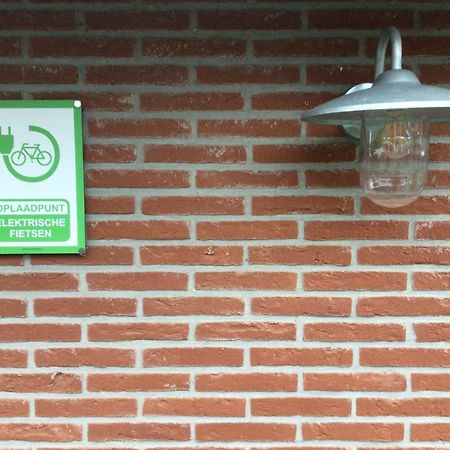 B&B De Veluwe Hoeve 어비크 외부 사진