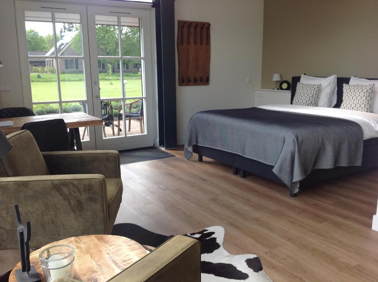 B&B De Veluwe Hoeve 어비크 외부 사진